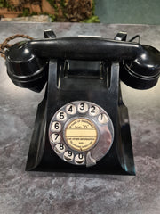 British wartime GPO Model 332F telephone